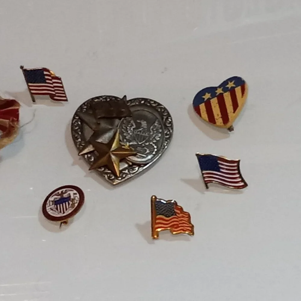 Patriotic 4th of July Lapel Pin Collection (7) Items Red, White + Blue